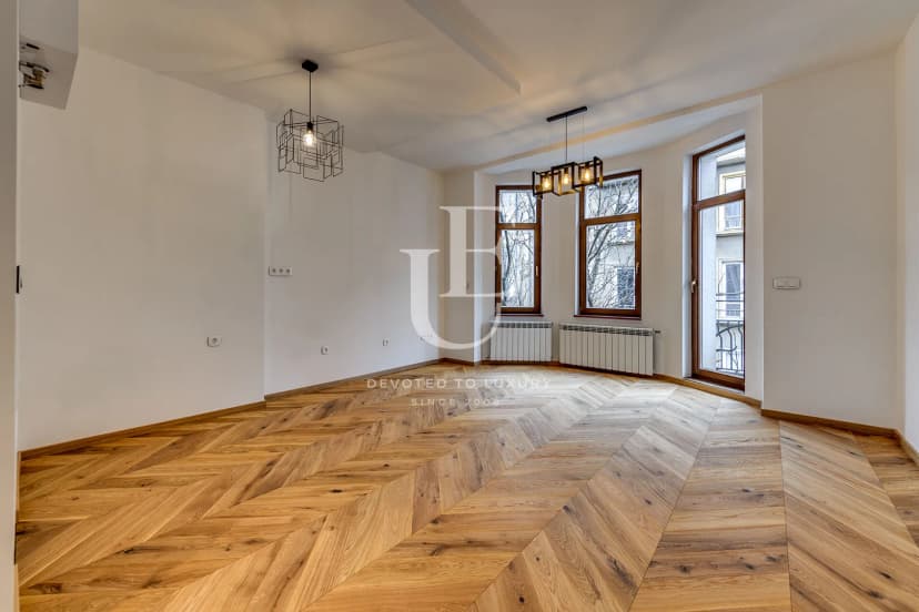 Нов тристаен апартамент за продажба в центъра на София