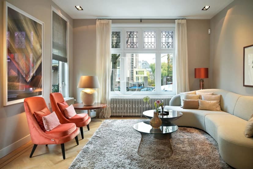 Luxury family home with four bedrooms in Amsterdam