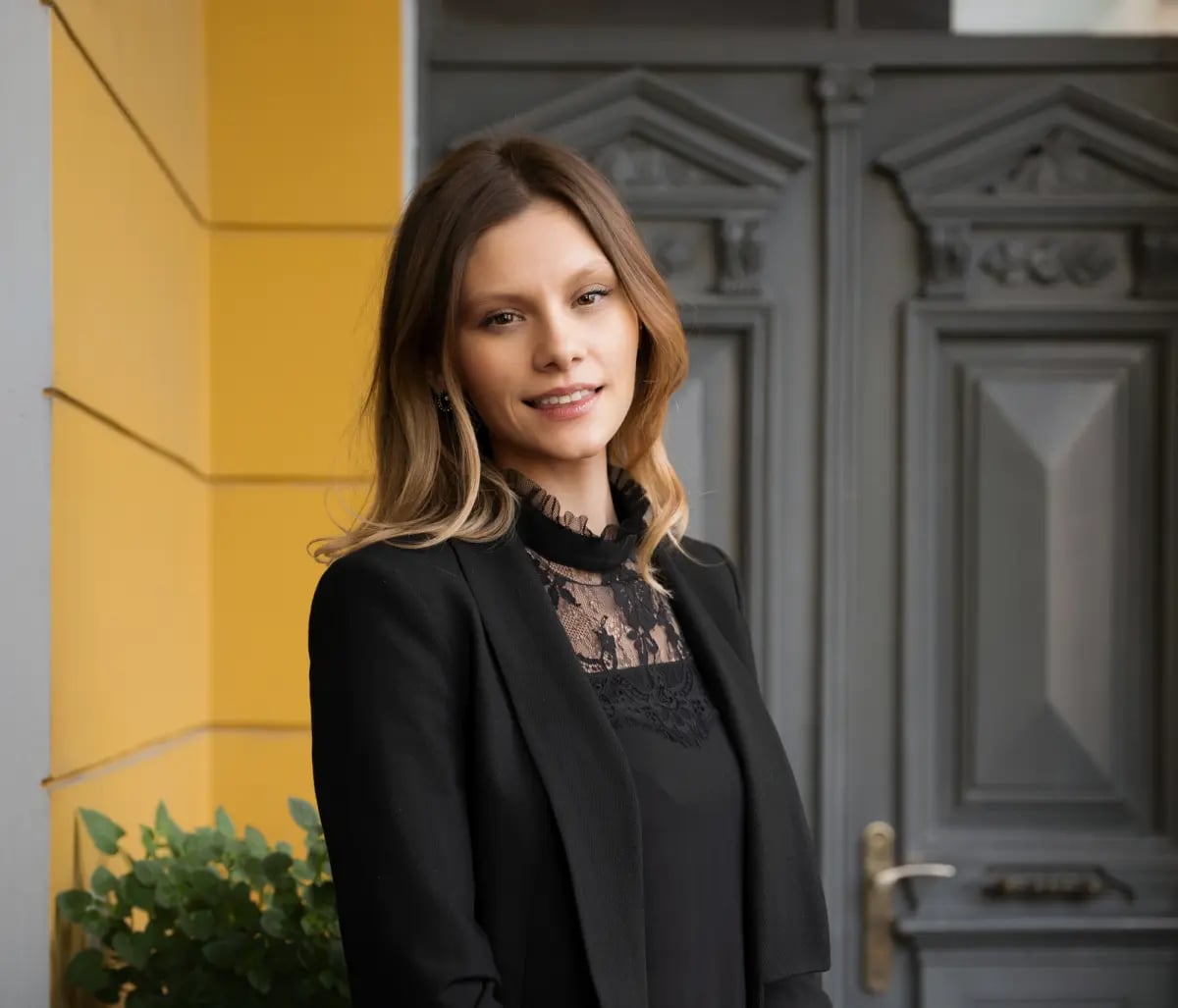 "Не просто мебели, а истории за преживяване" - интервю с Паолина Чернева - Essenza