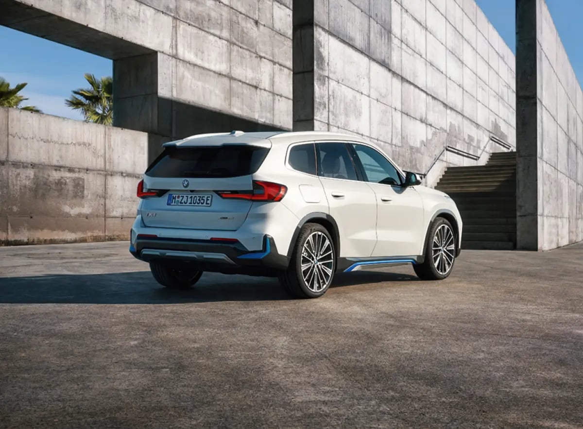 Clean, safe, perfect - the BMW X1 and BMW iX1! 3