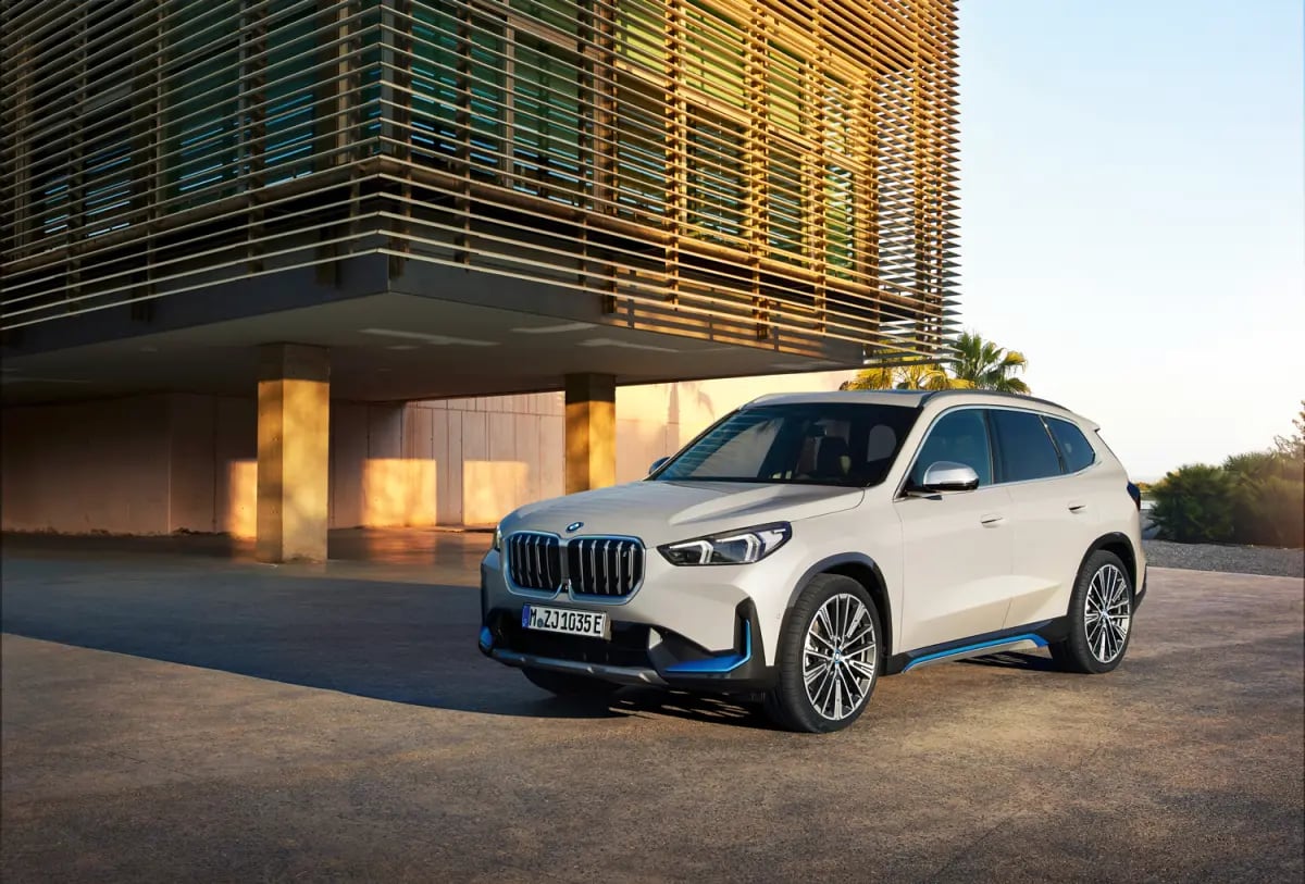 Clean, safe, perfect - the BMW X1 and BMW iX1! 1