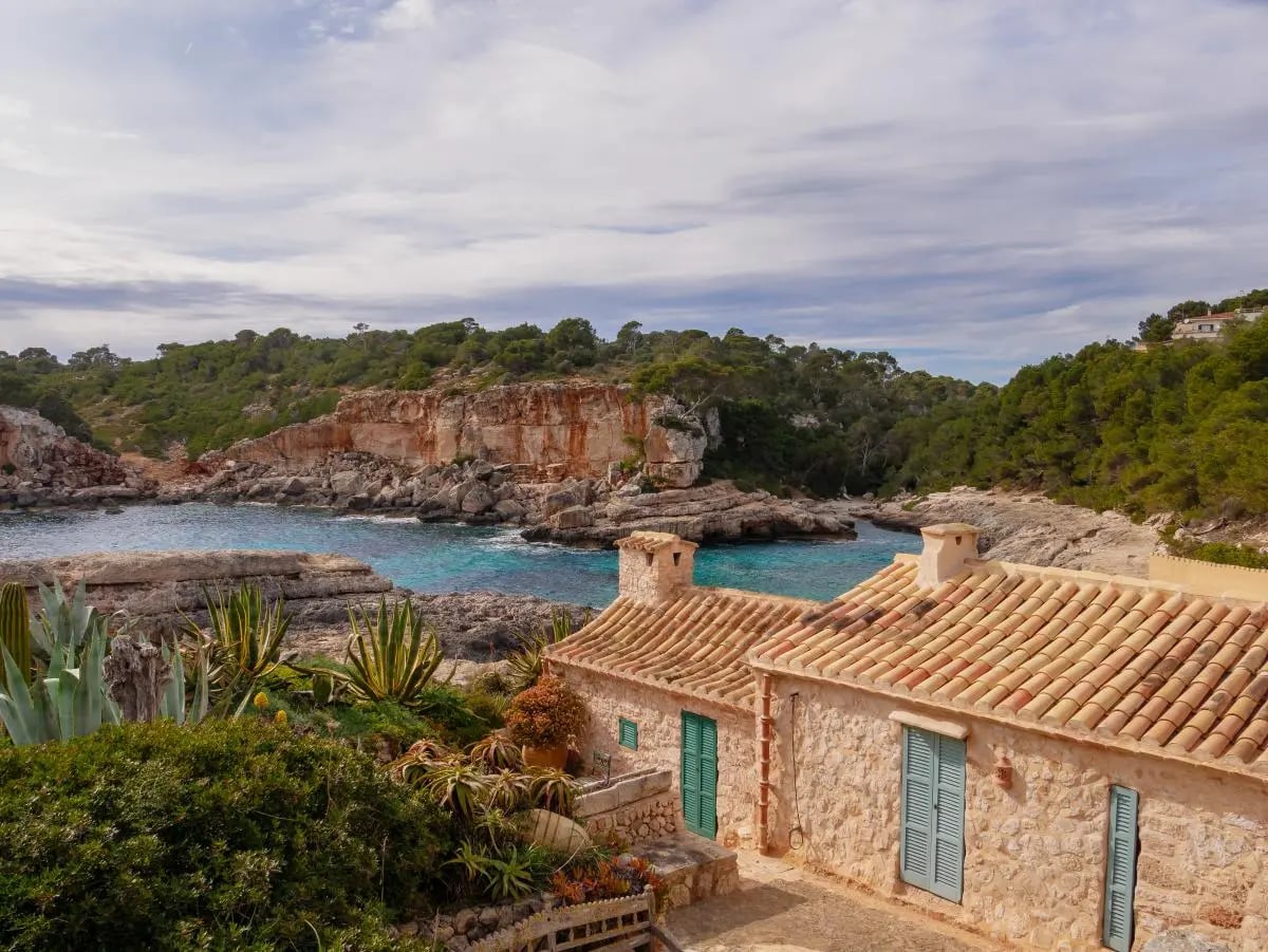 Real estate in Spain on the sea. Is it worth investing? 8