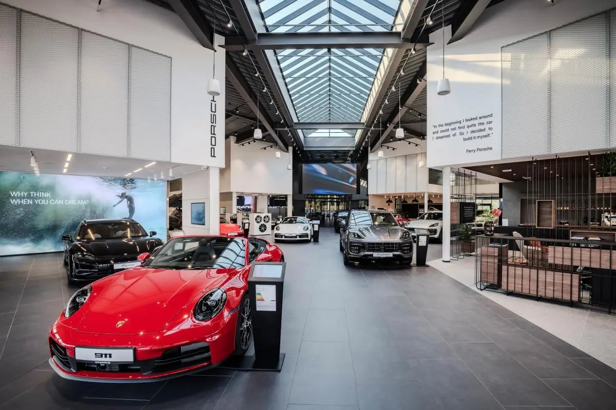 Официално откриване на Porsche Center Sofia - високотехнологичния дом на Porsche в България  3