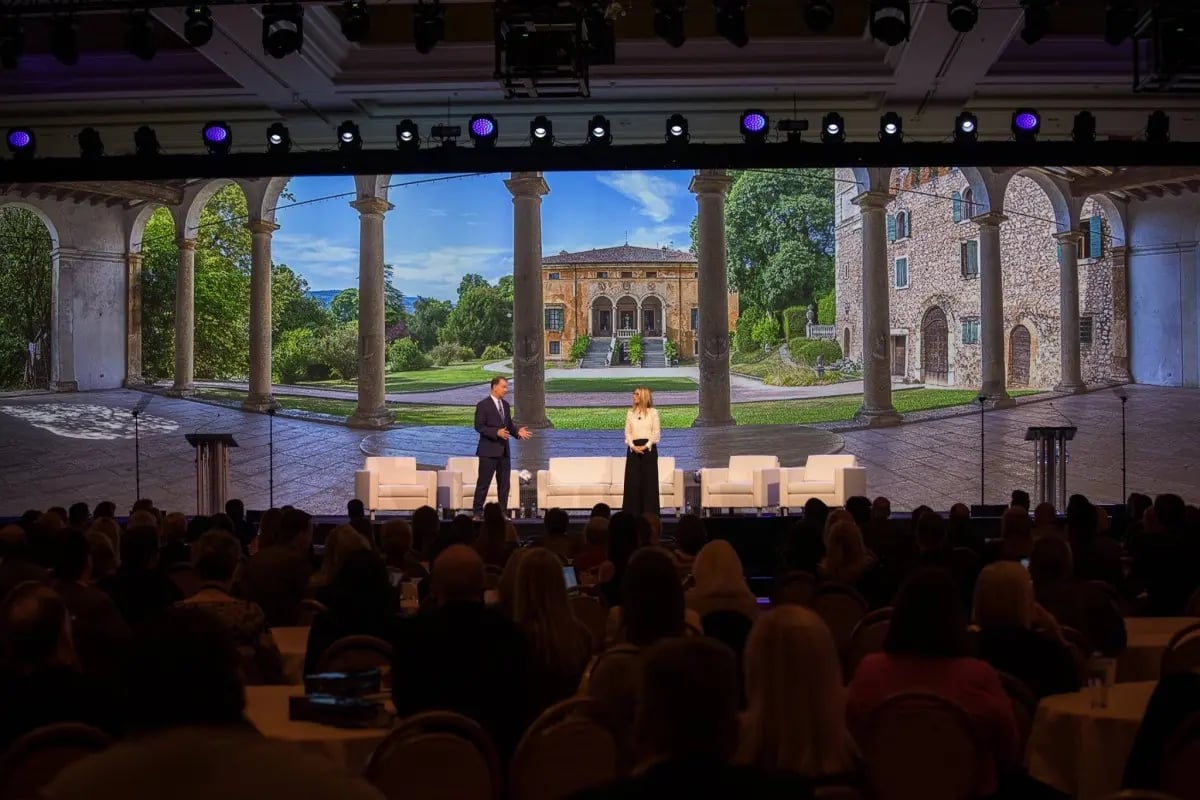 Unique Estates with 4 international marketing awards in the field of luxury properties 6