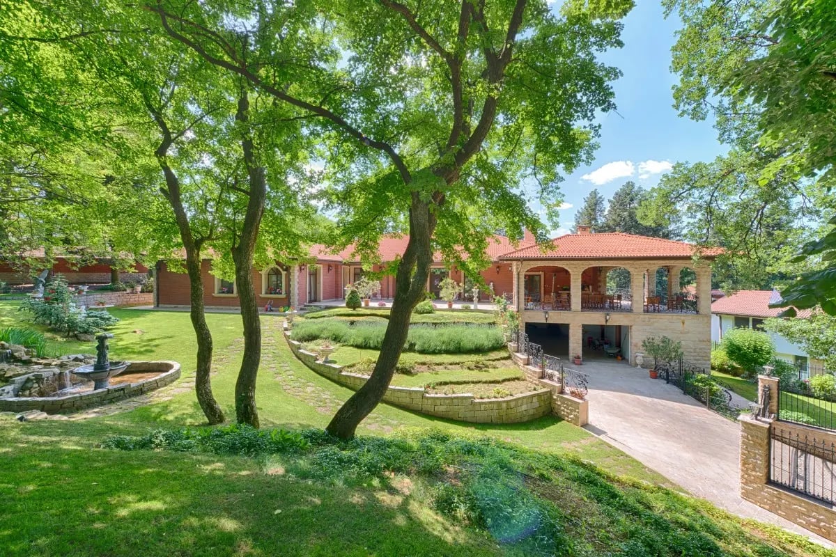 Open House Day - Exclusive mansion with view to Pancharevo Lake 2