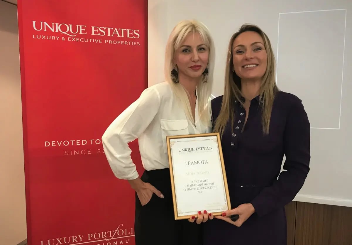 Unique Estates reported its results for the past six months and awarded the team 7