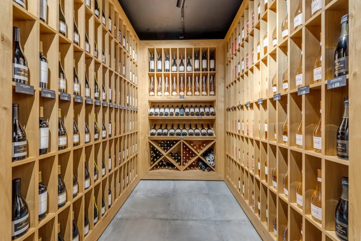 Clients of Unique Estates: At the house of wine 4