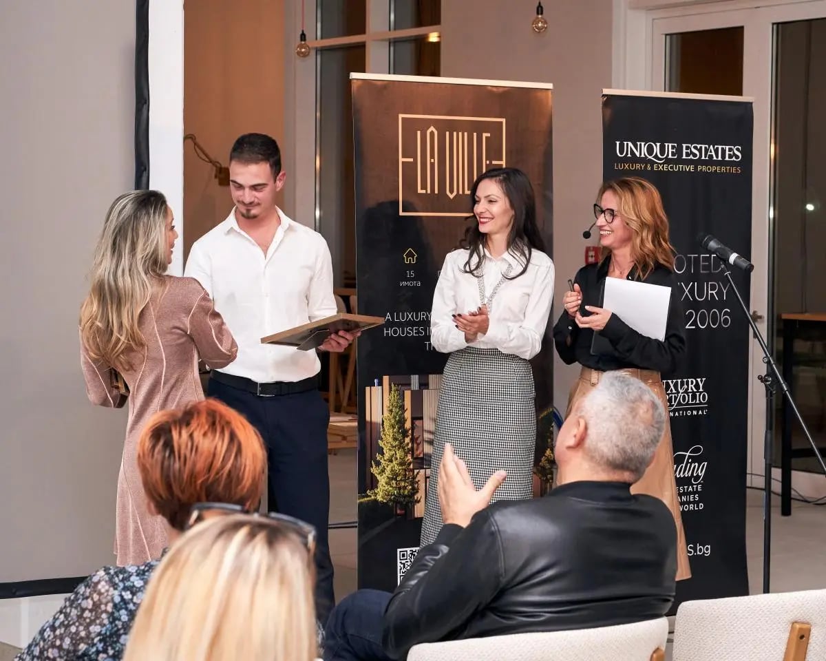 Unique Estates Fall Awards  26