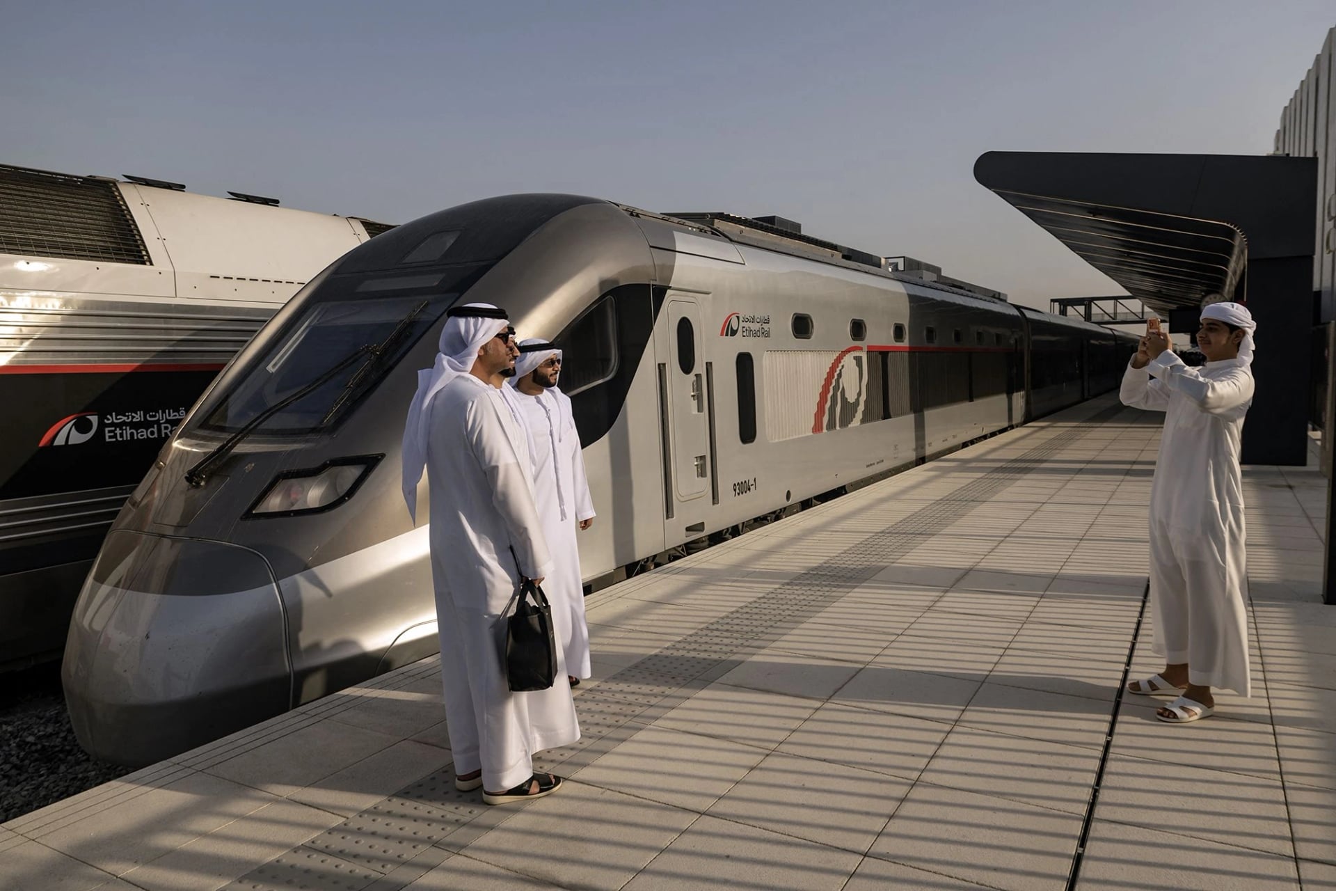 Стартирането на Etihad Rail – как ще повлияе на търсенето на имоти в Абу Даби и Дубай