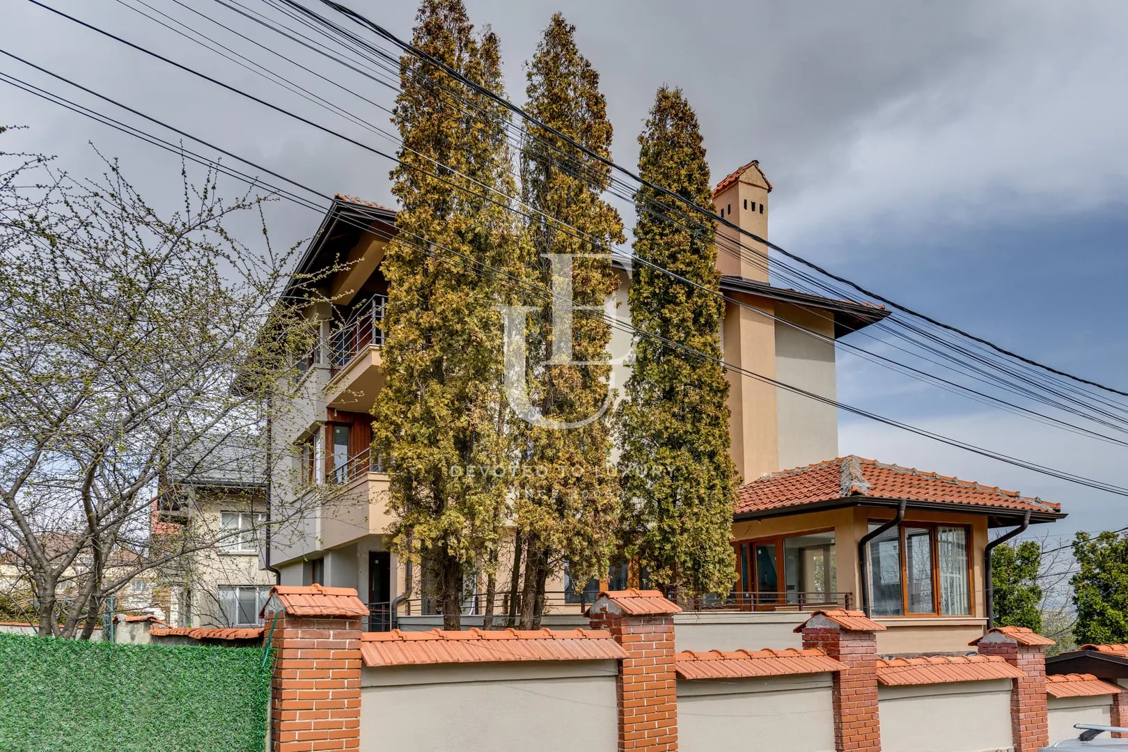 Изключителна къща с прекрасни гледки за продажба