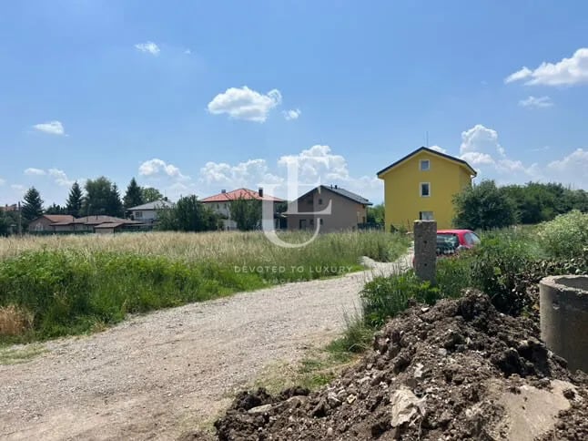 Слънчев парцел в Житен за продажба