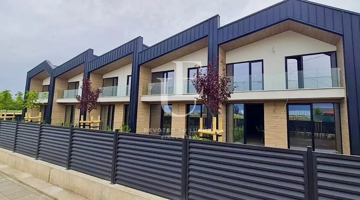 Row house with modern architecture in the village of Ravno Pole
