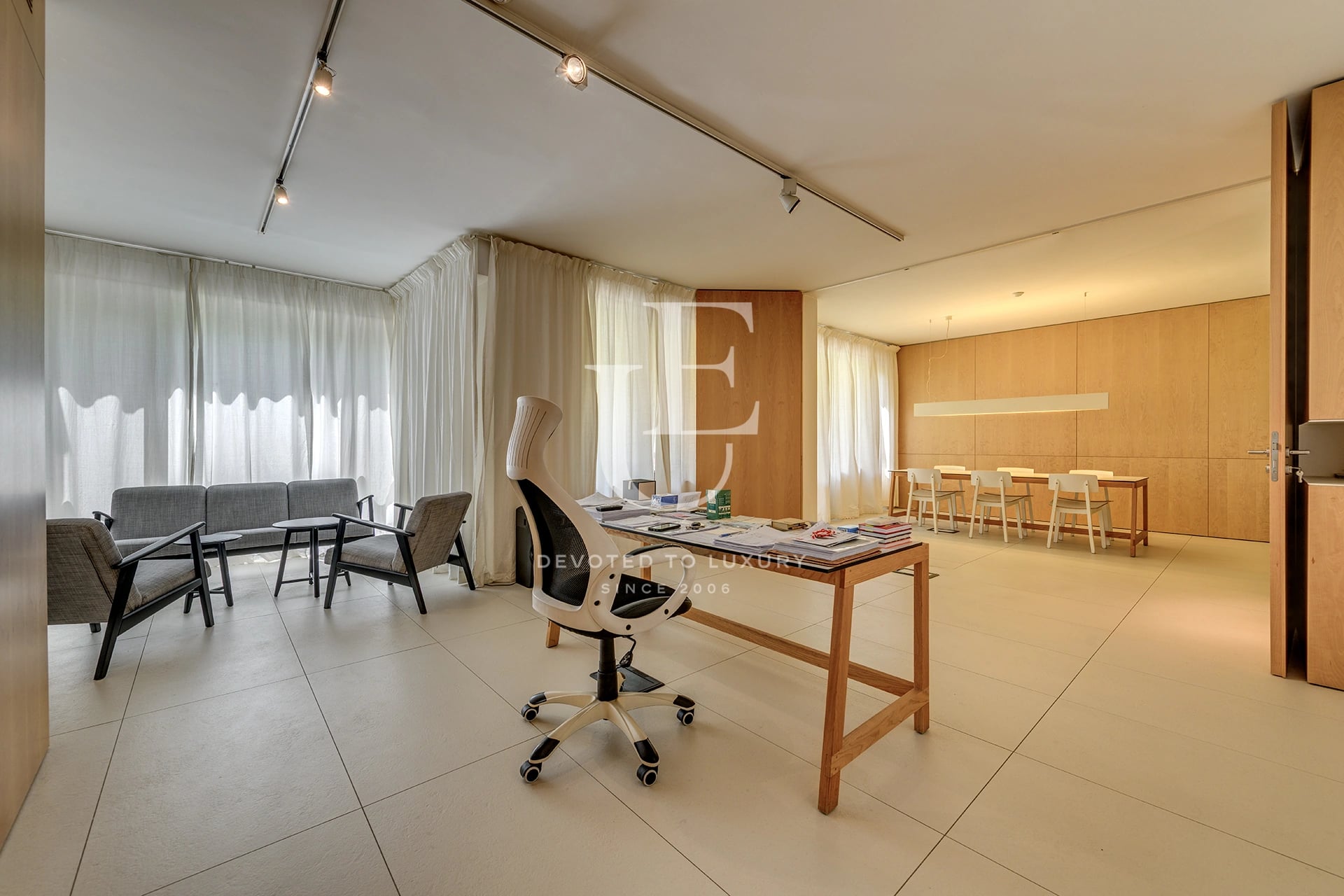 Representative Two-Level Office with Private Entrance in Lozenets District