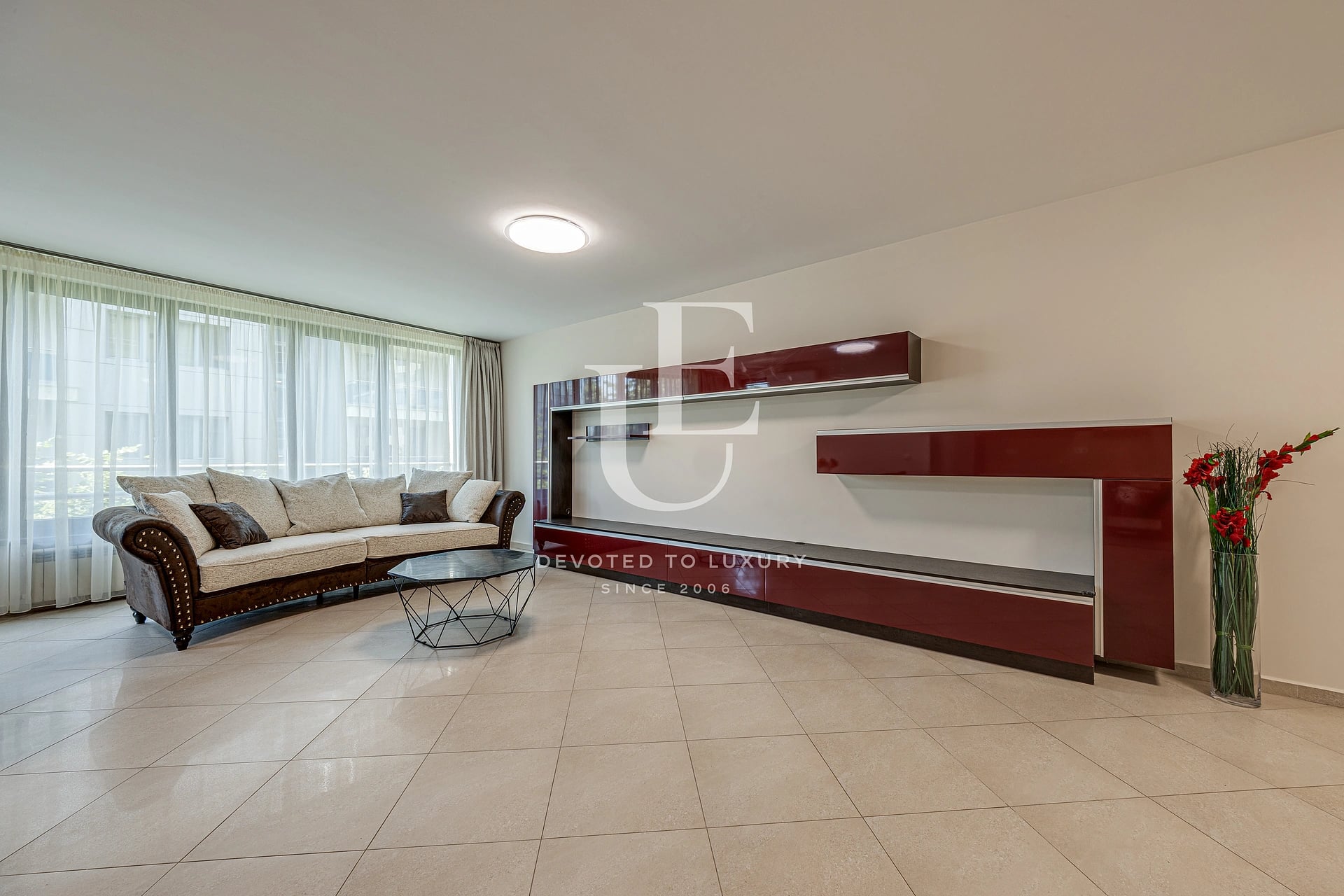 Lozenets, three bedroom apartment for rent