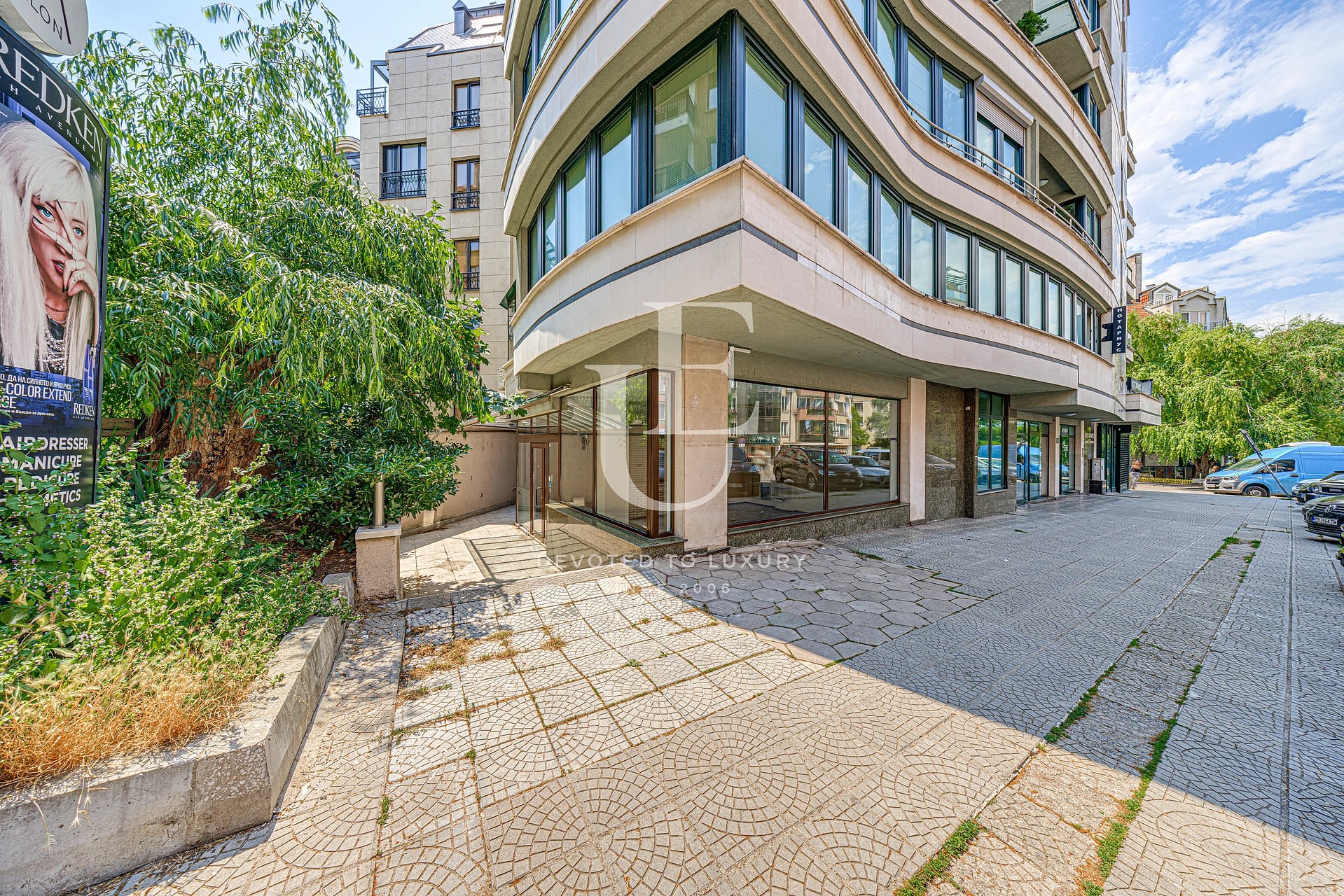 Representative commercial property opposite the Marinela Hotel