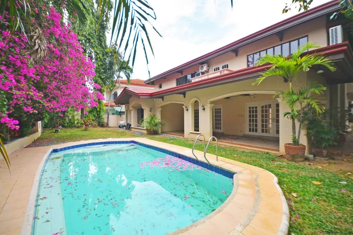 How to buy a luxury property outside Bulgaria 4