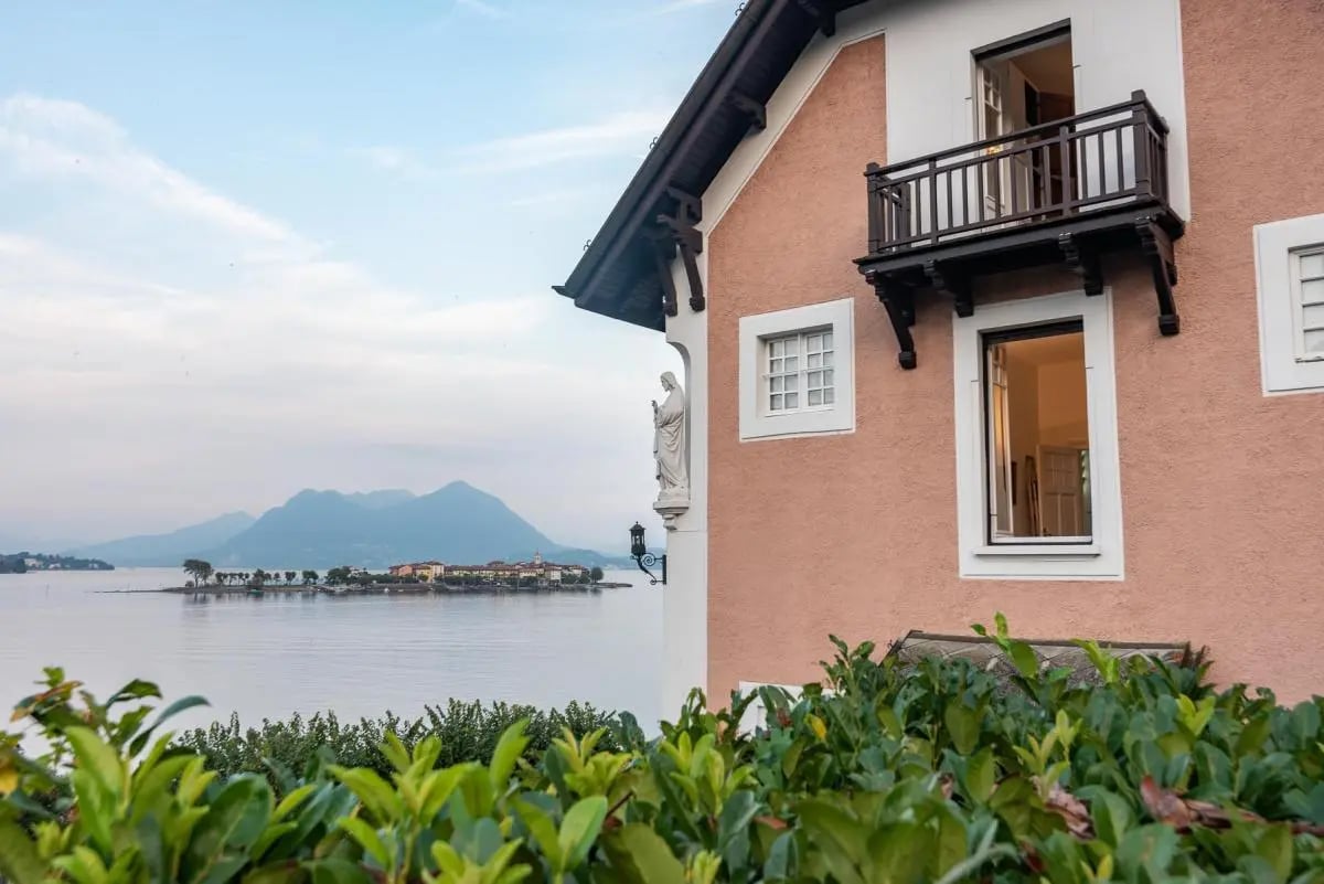 How to buy a luxury property outside Bulgaria 3