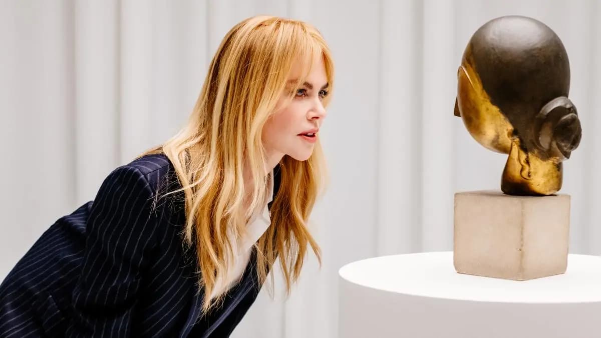 Nicole Kidman visits Constantin Brancusi’s golden Danaïde at Christie’s New York
