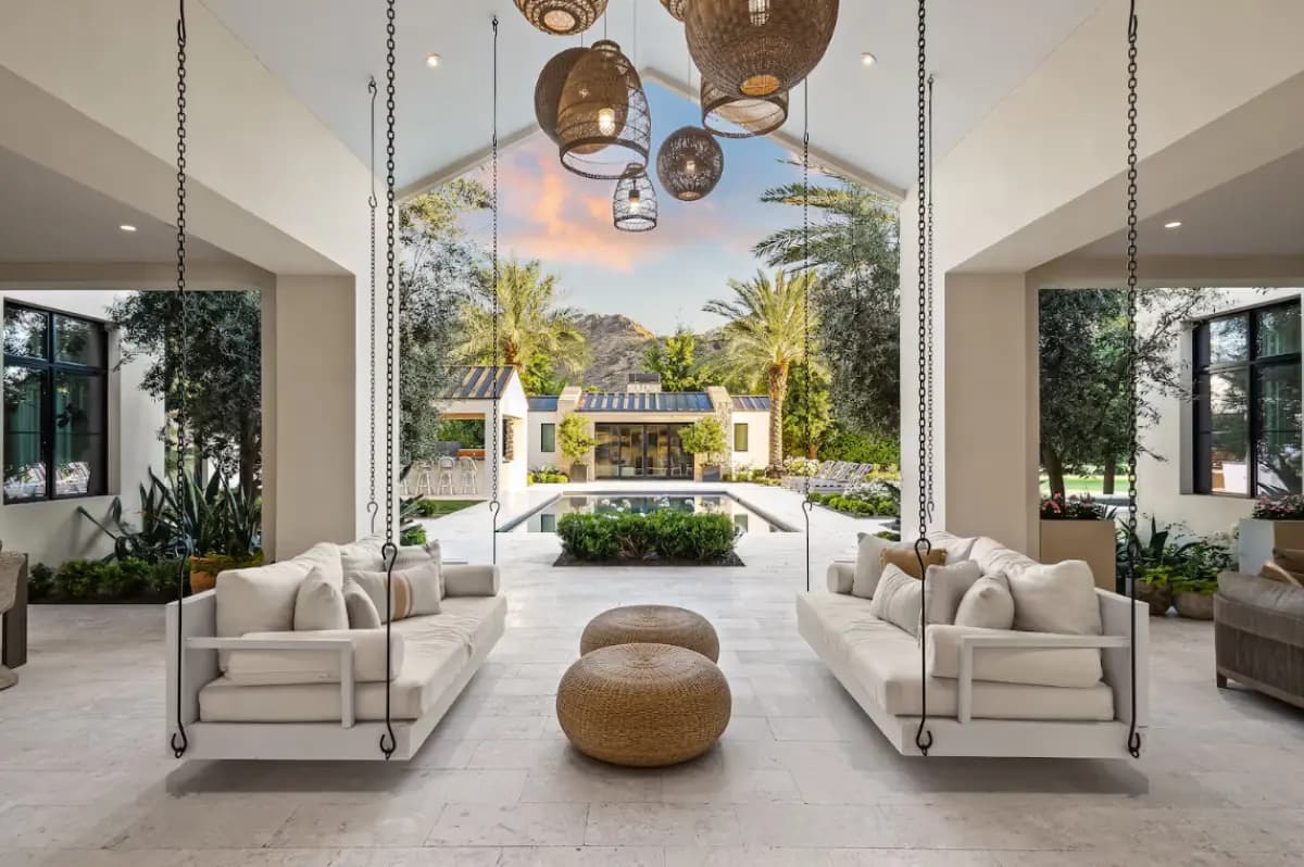Inside a Resort-Caliber Estate in Paradise Valley, Arizona