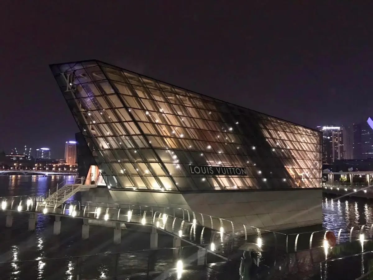 Around the world with Unique Estates’ team - Theodora Bivolarska in Singapore 10