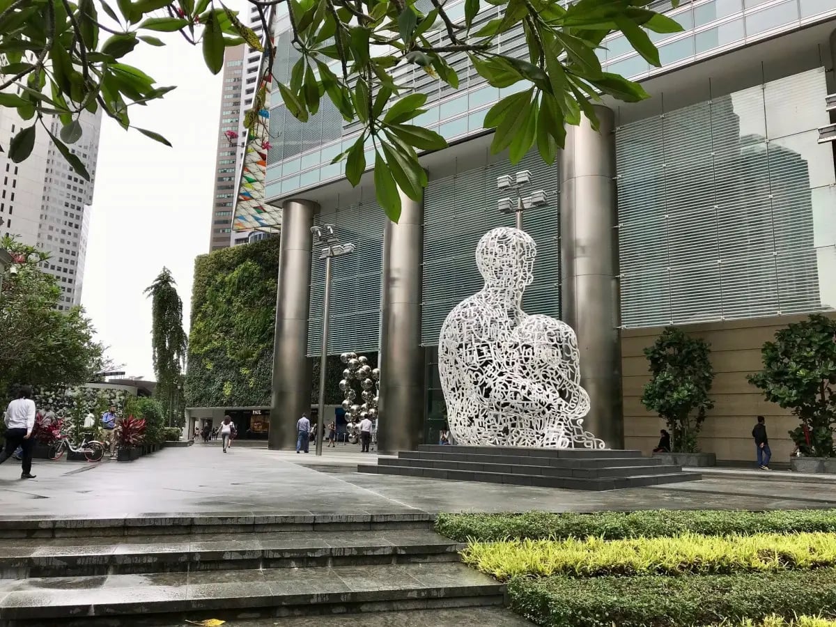 Around the world with Unique Estates’ team - Theodora Bivolarska in Singapore 19