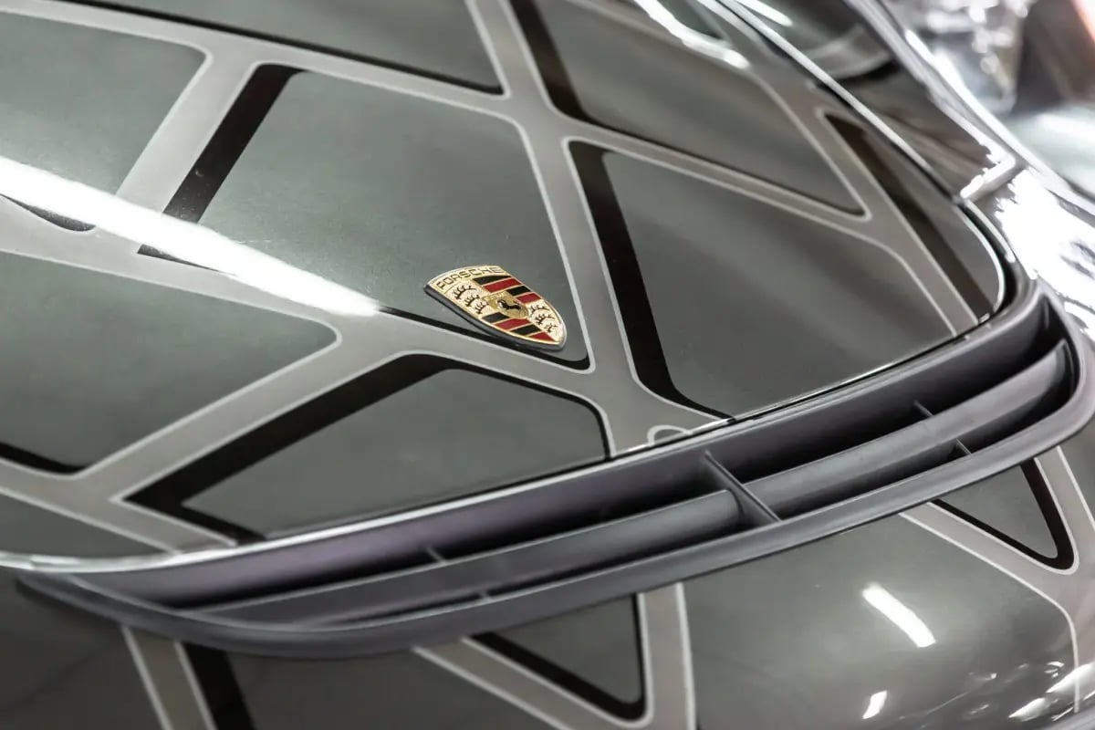 Richard Orlinski and his first project for Porsche 7