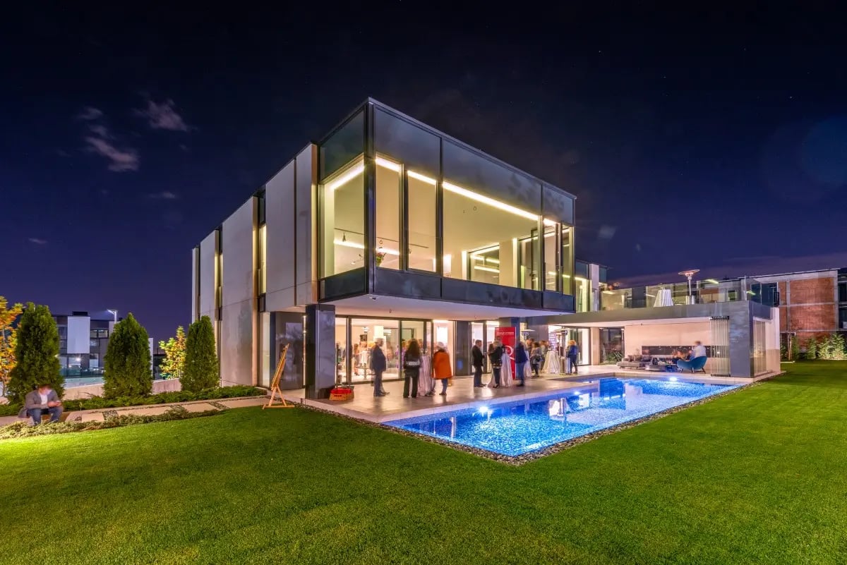 Unique Estates Champagne Reception 1