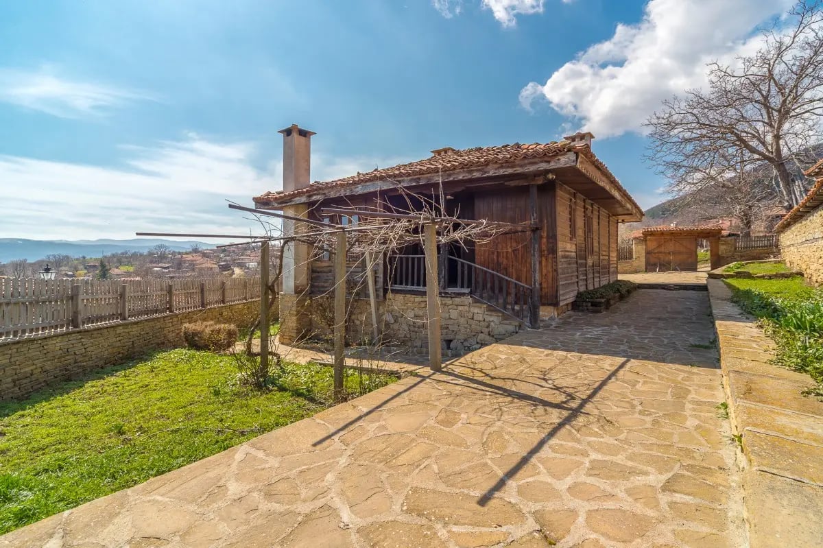 Three authentic properties in Zheravna 2
