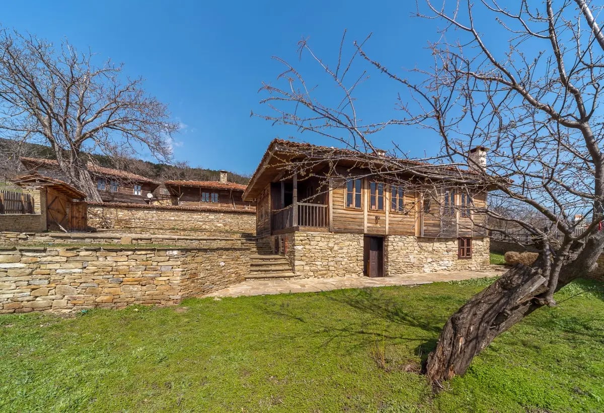 Three authentic properties in Zheravna 4