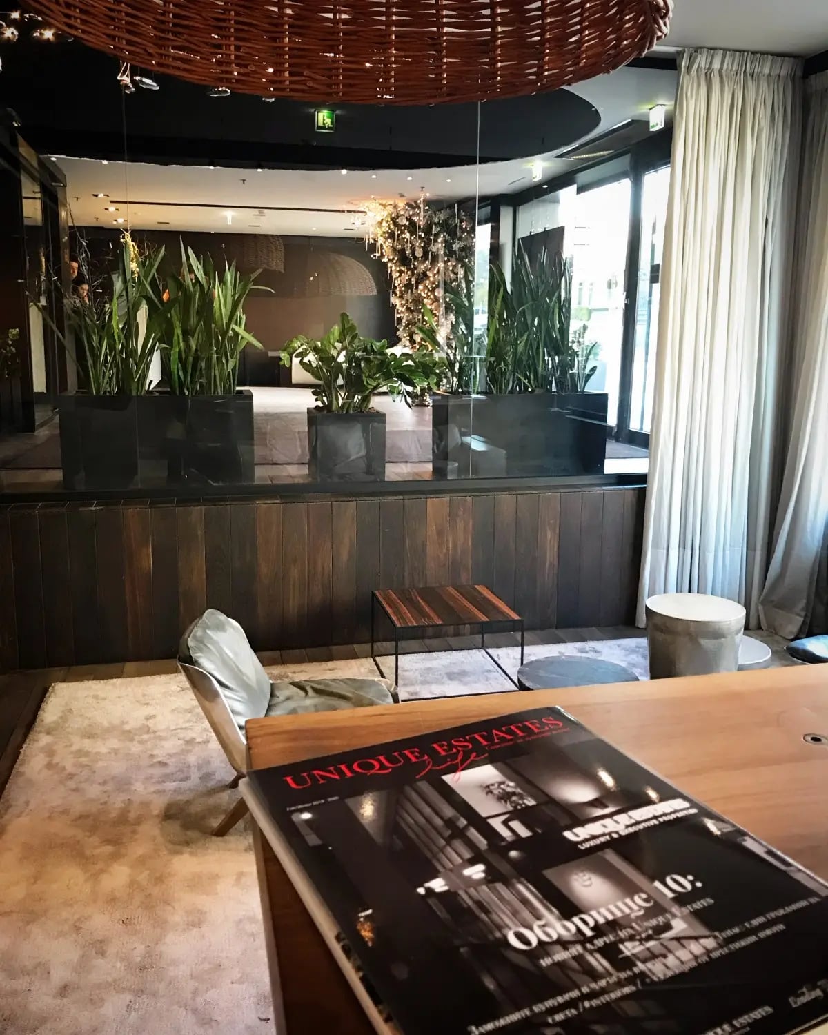 Unique Estates Life Magazine Fall/ Winter Issue 2019 2