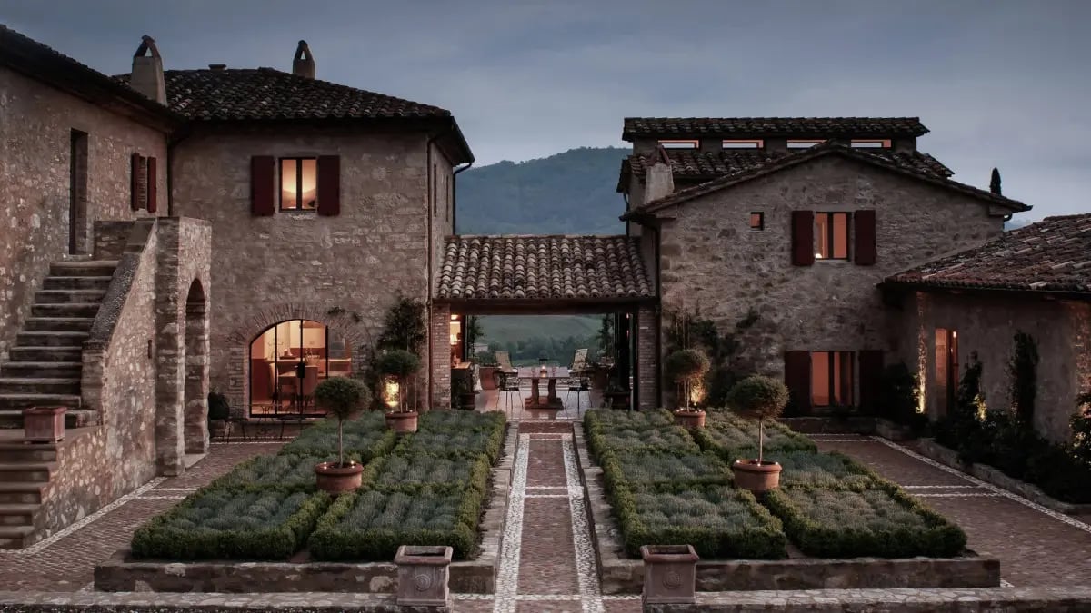 Castello di Reschio - One of the most refined and well-kept secrets of Italy 1