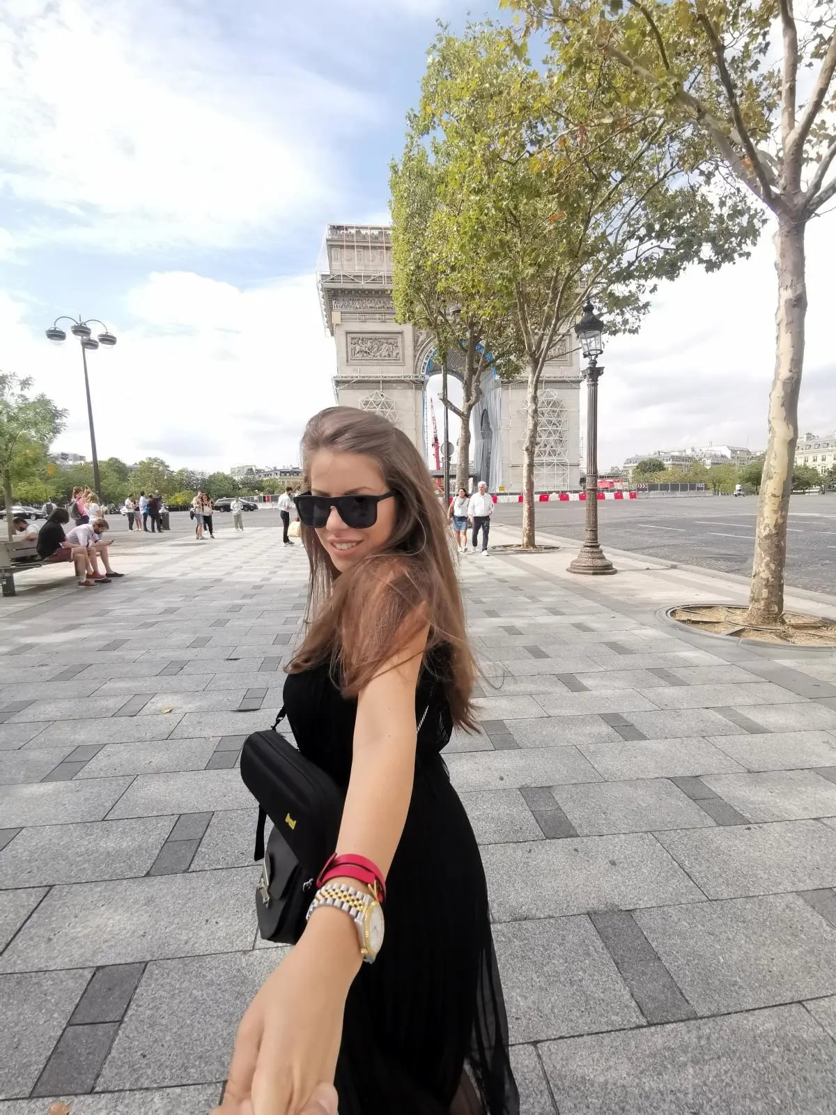 L'Arc de Triomphe, Wrapped -another manifesto of Christo's freedom and proof that nothing is impossible 14