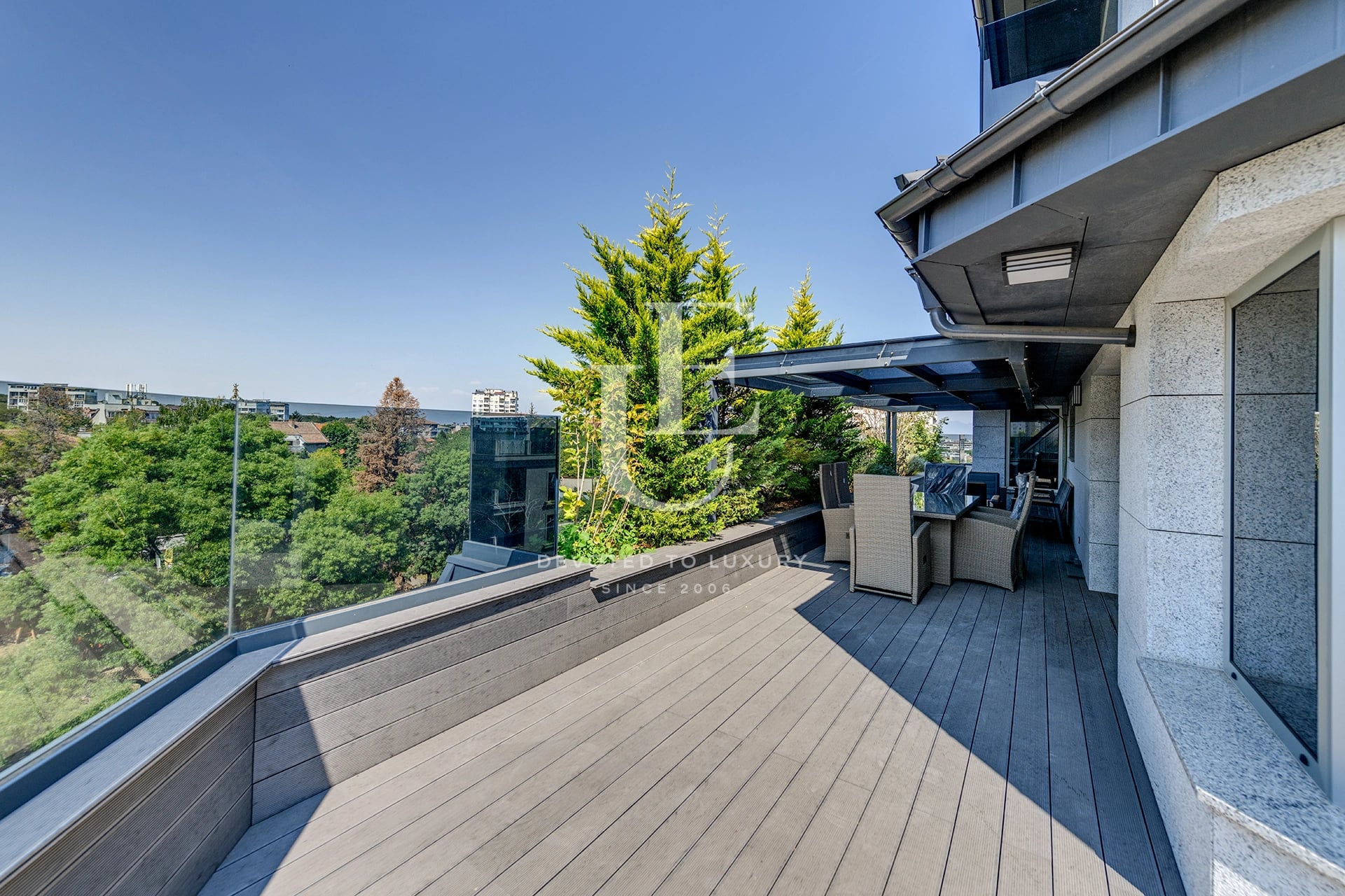 Beautiful penthouse for sale with a large terrace in Iztok