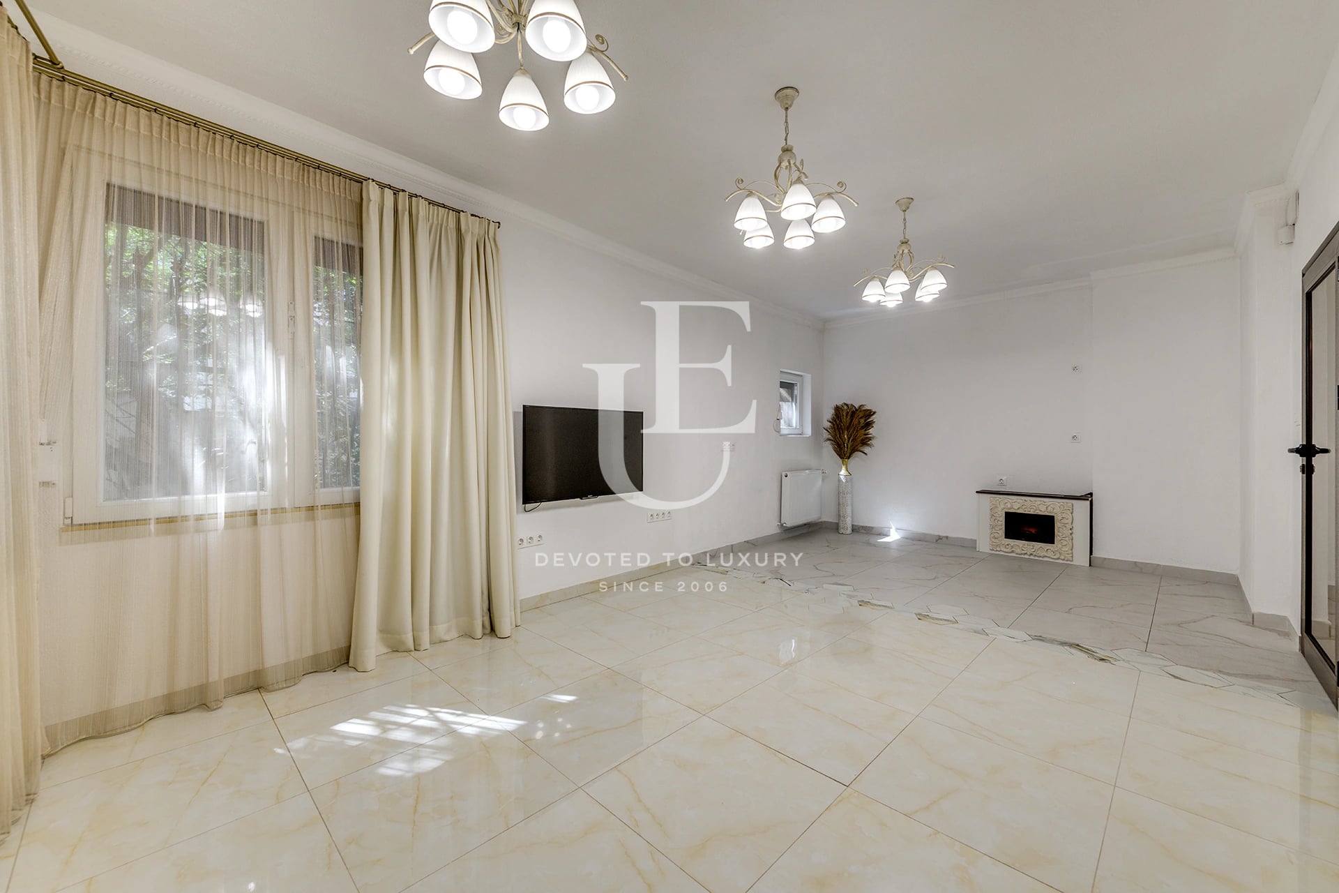Detached house for sale in the center of Sofia