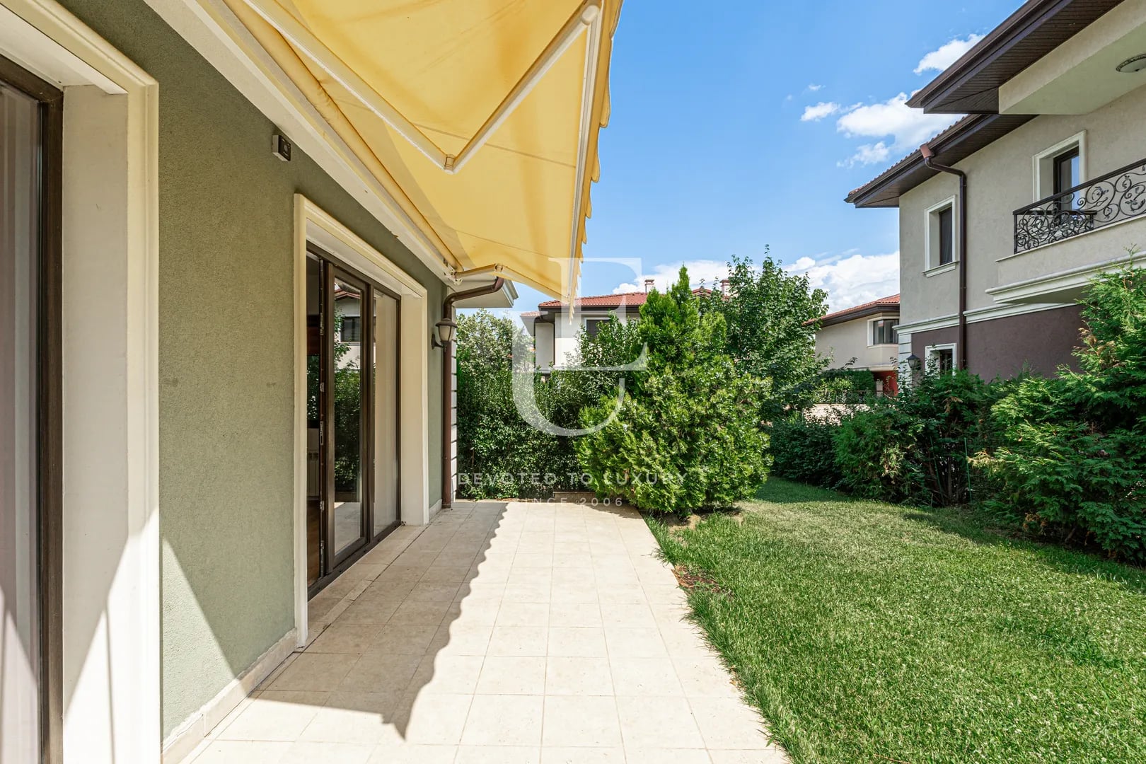 Image 12