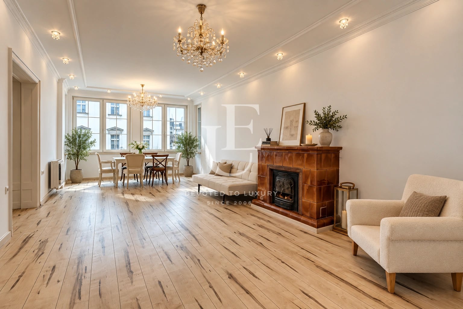 Unique and spacious apartment with parking space in the heart of