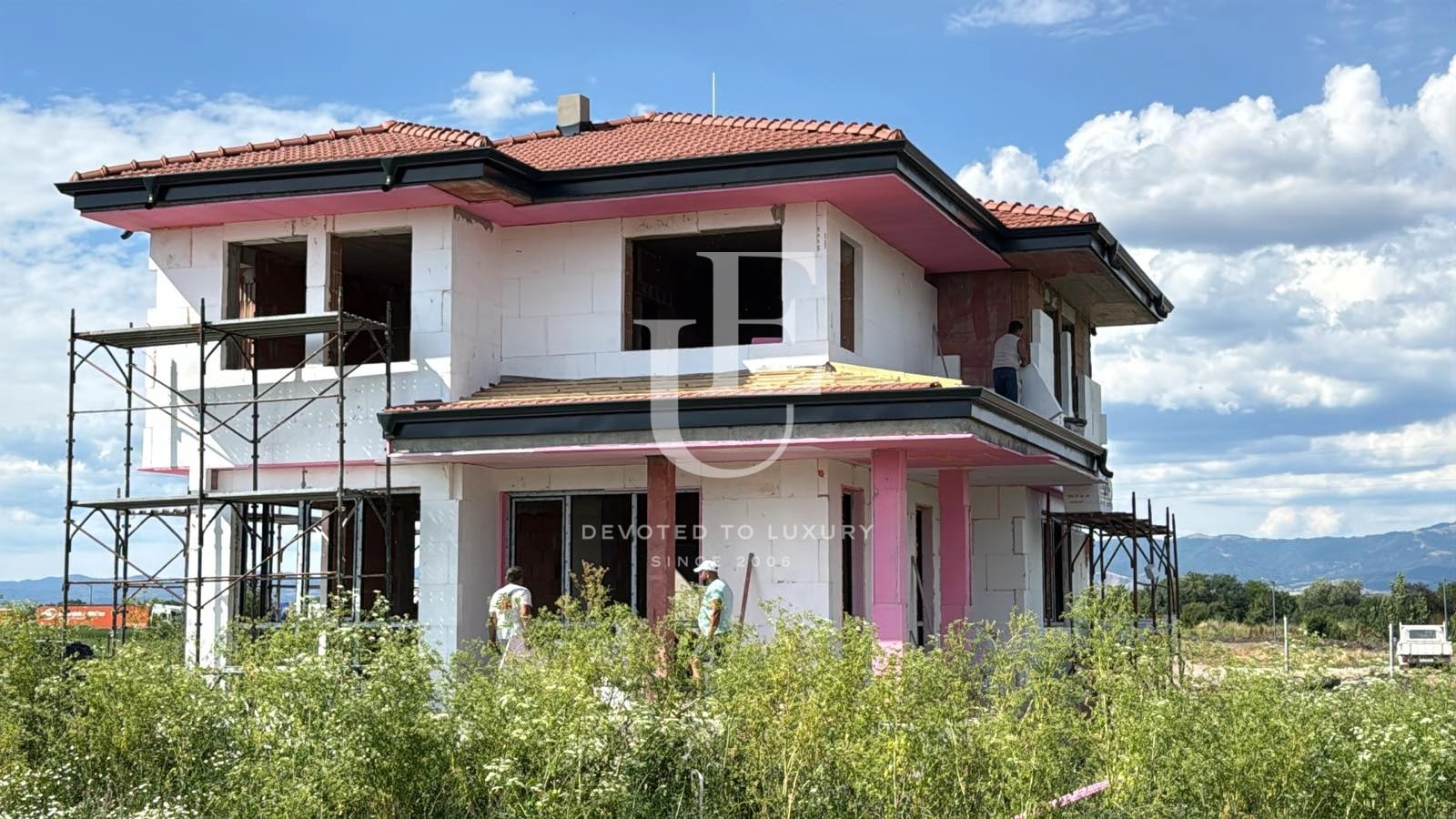 Detached house for sale in the village of Ravno Pole