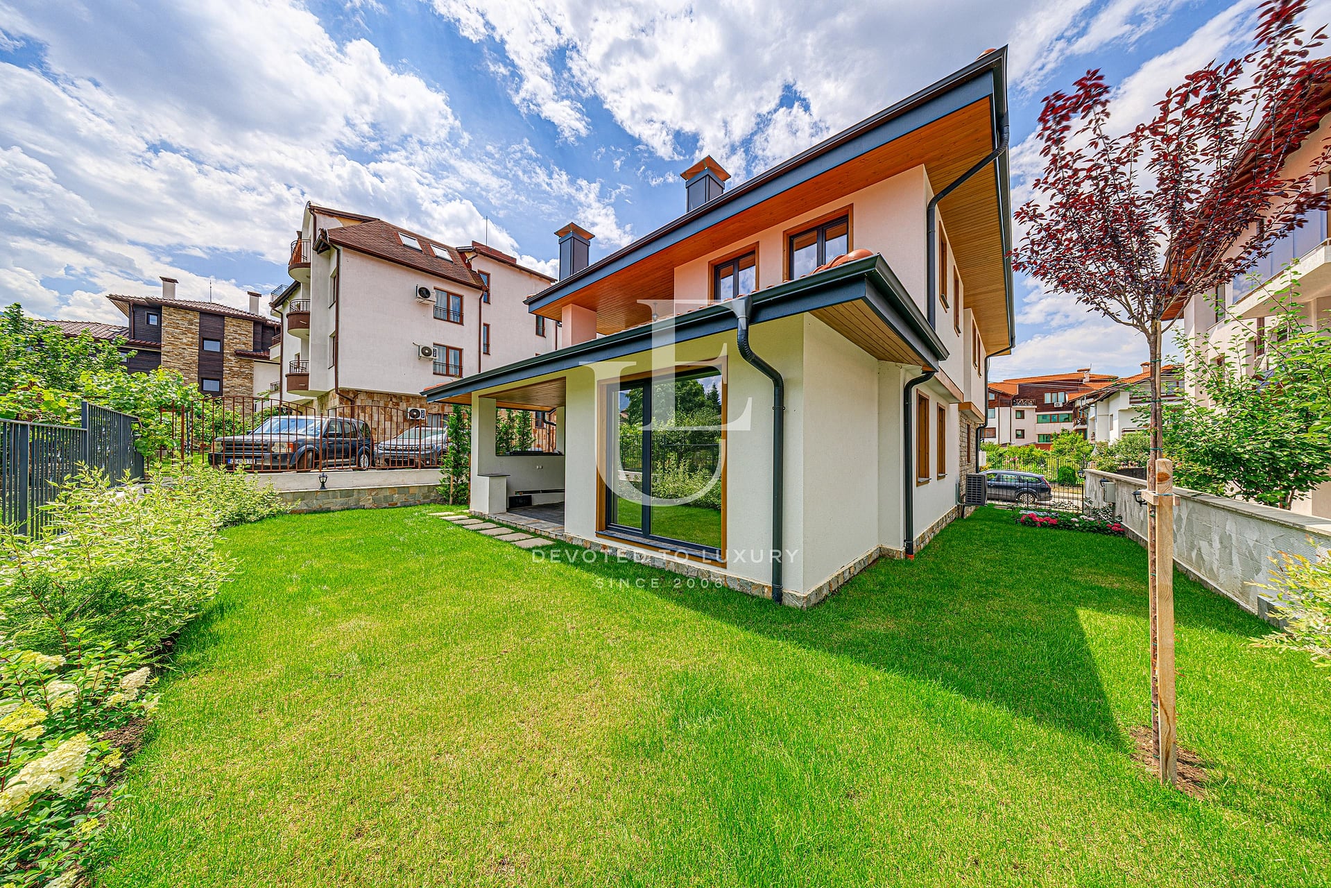 Detached newly built house for sale in the ski resort of Bansko.