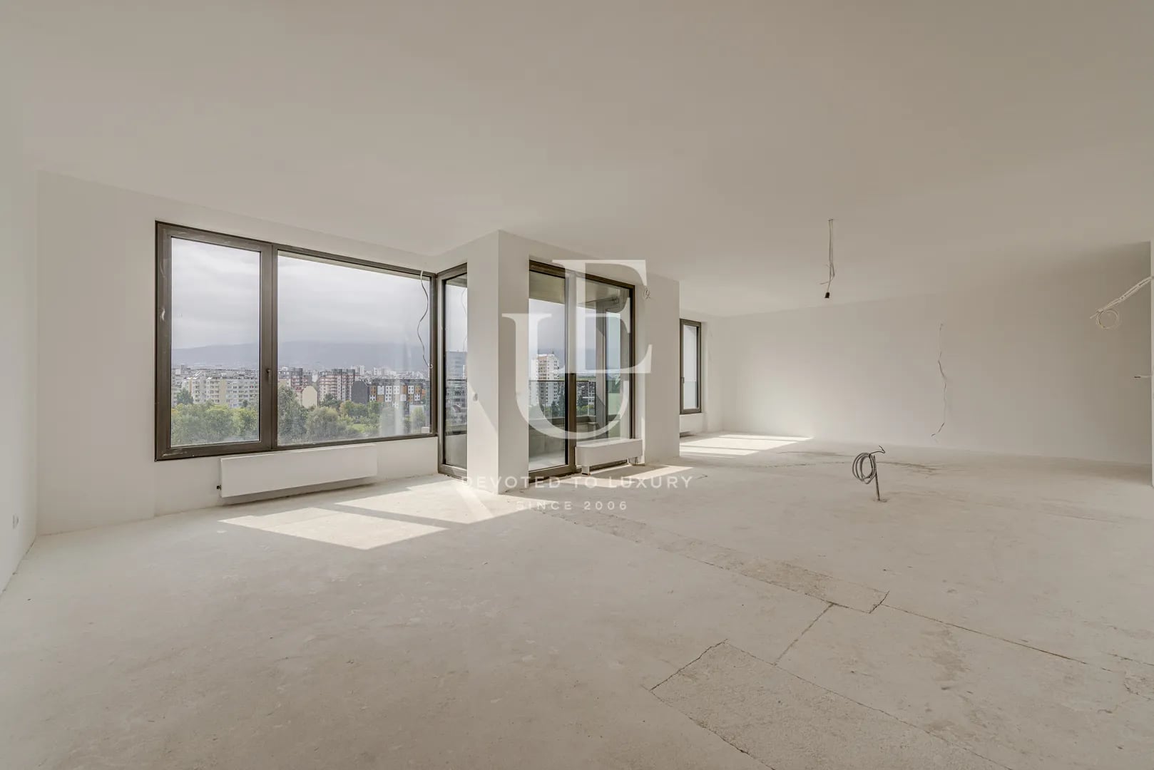 Three-bedroom apartment for sale in the prestigious Diamant 2