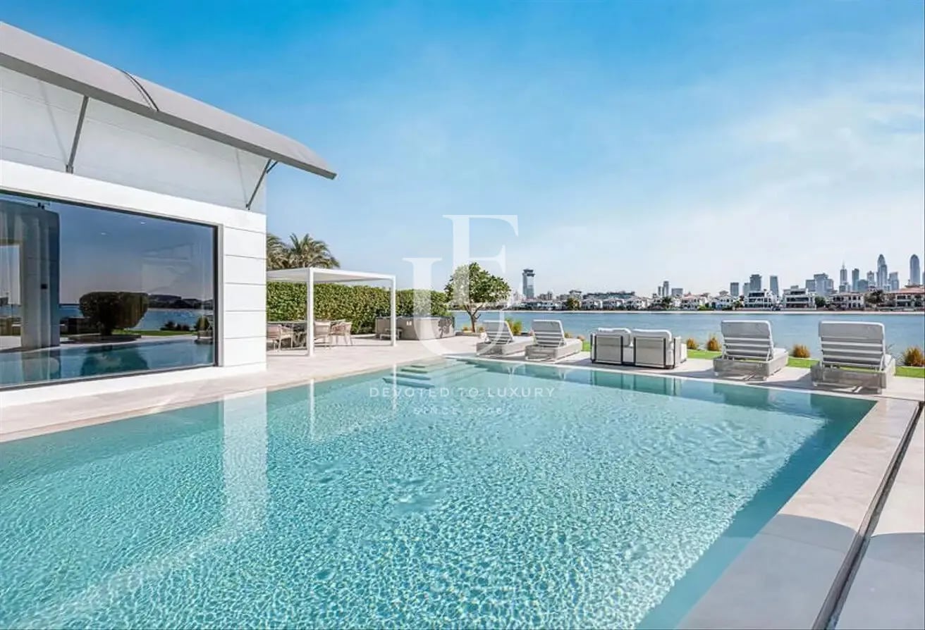 Луксозна резиденция с панорамна гледка в Palm Jumeirah