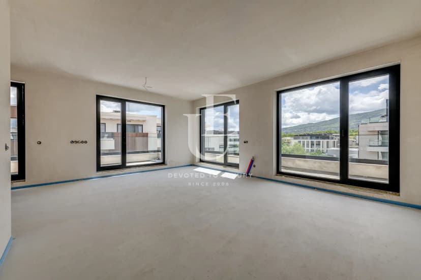 Panoramic penthouse for sale in a gated complex