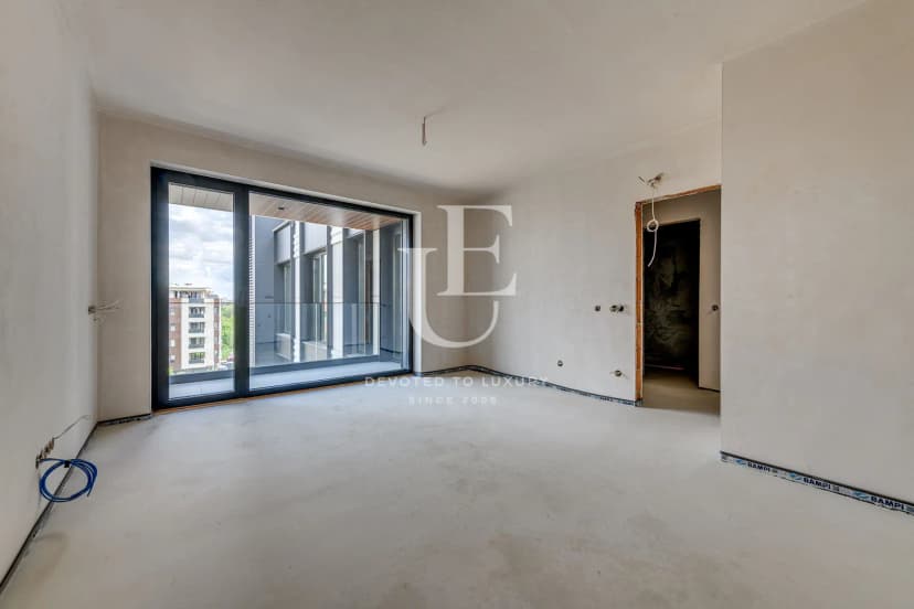 Spacious one bedroom apartment for sale