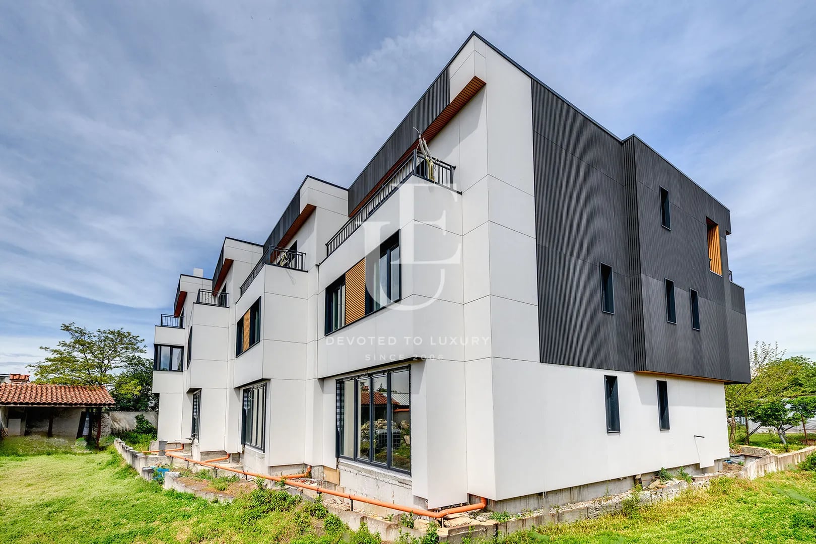 Stylish house for sale in Vrana - Lozen