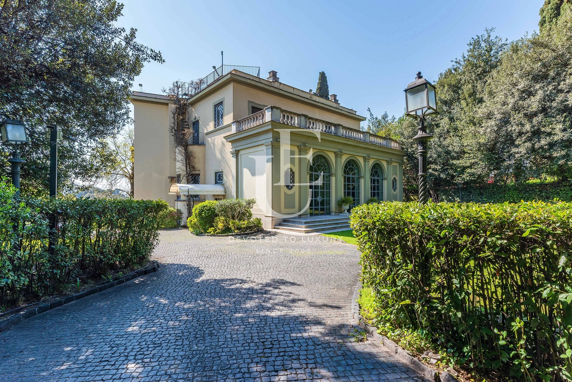 Iconic estate with panoramic views over Rome