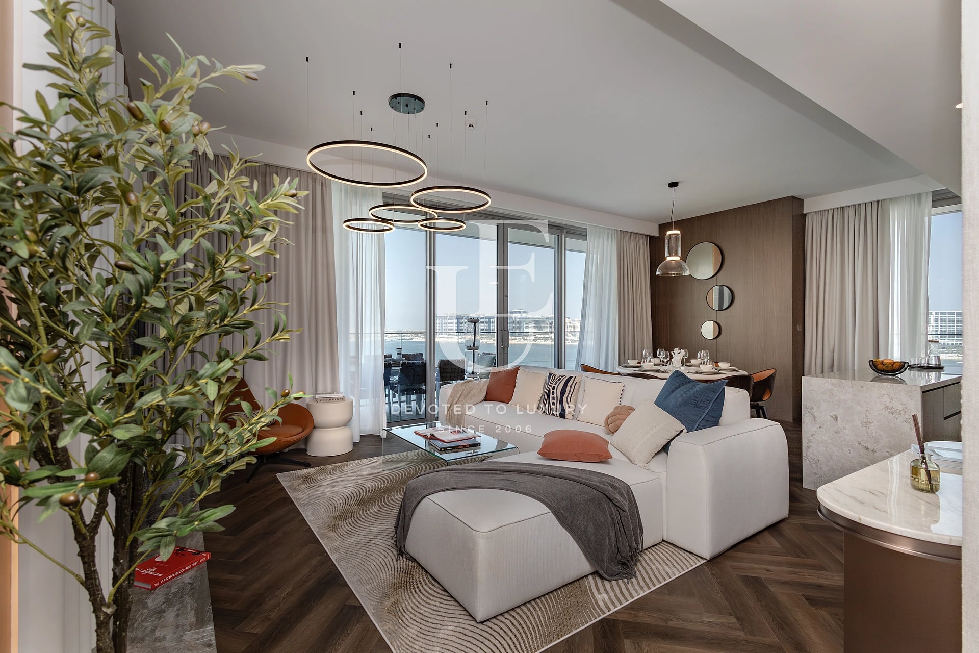 Елегантна резиденция с три спални в EMAAR Beachfront