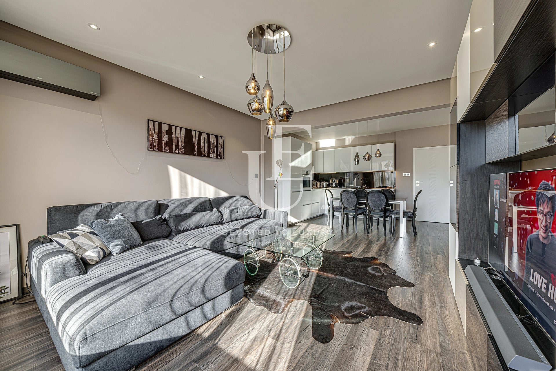 Luxury one bedroom apartment