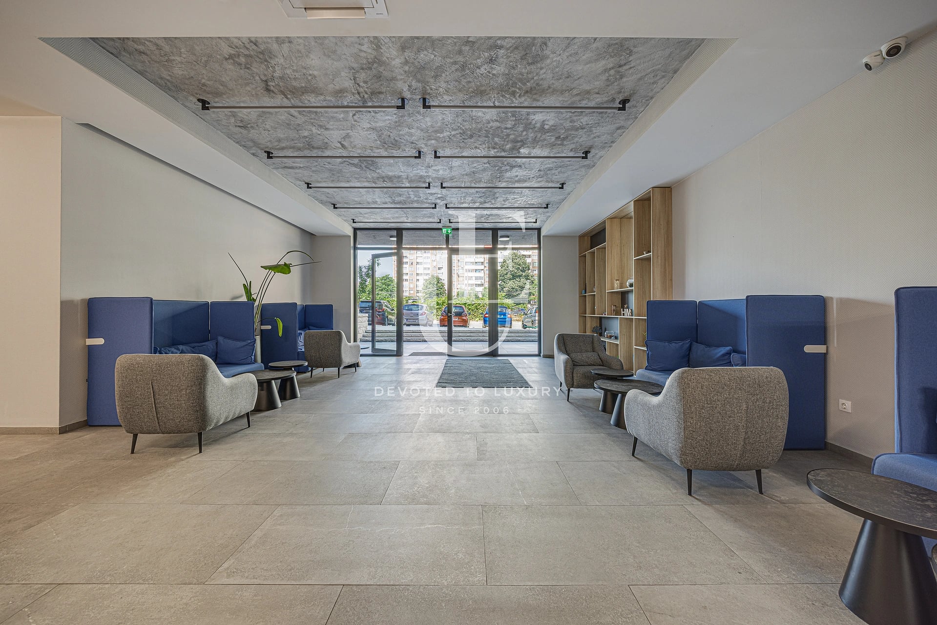 Neat one-room apartment for sale in a new and modern building in the center