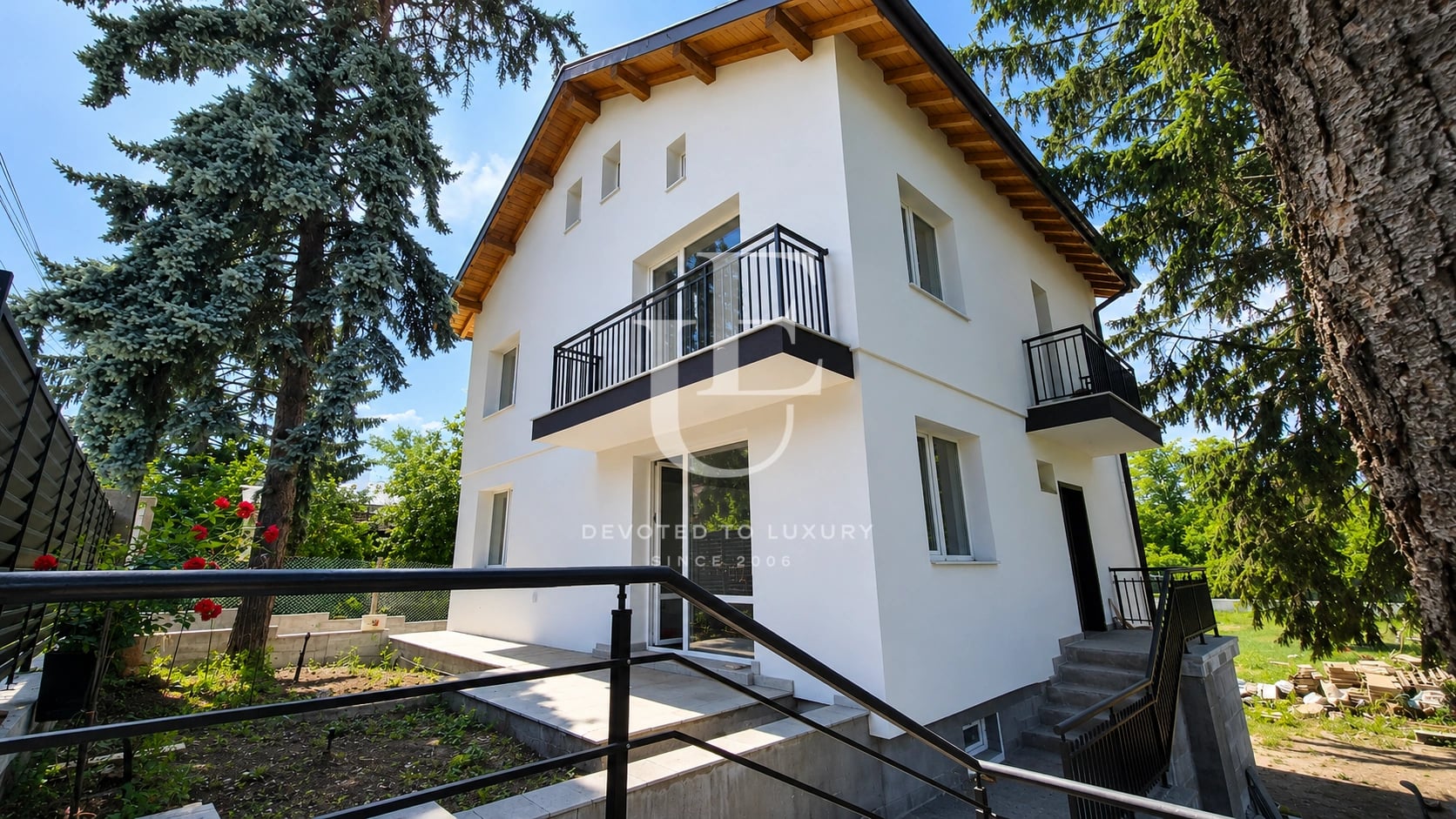 Renovated house for sale in the central part of Bankya