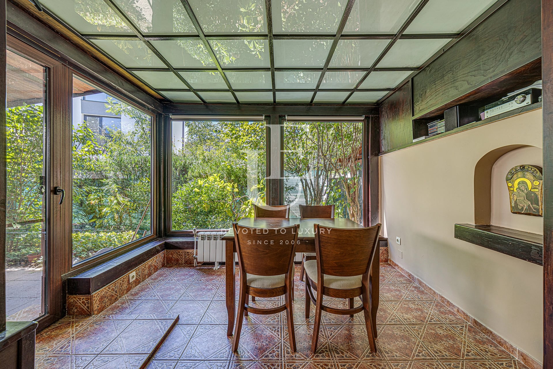 Cozy 3-Bedroom house for sale in Vitosha