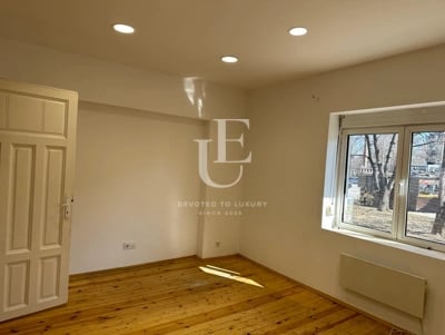 Unique Estates presents an office for rent in an excellent location, directly opposite the NDK Pillars